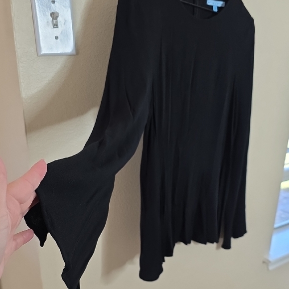 Antonio Melani Top Black Flared Bell Long Sleeve Crew Neck Blouse Size Medium - Picture 3 of 5